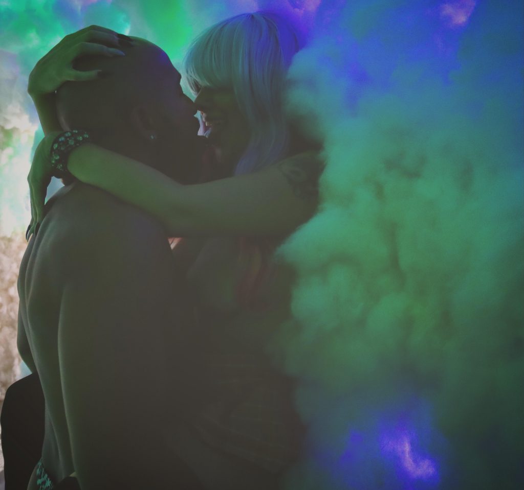 kinkyvegancouple smoke